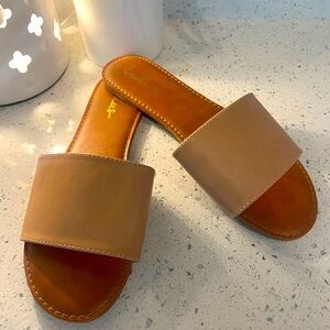 Lulu’s Sandals • NWOT